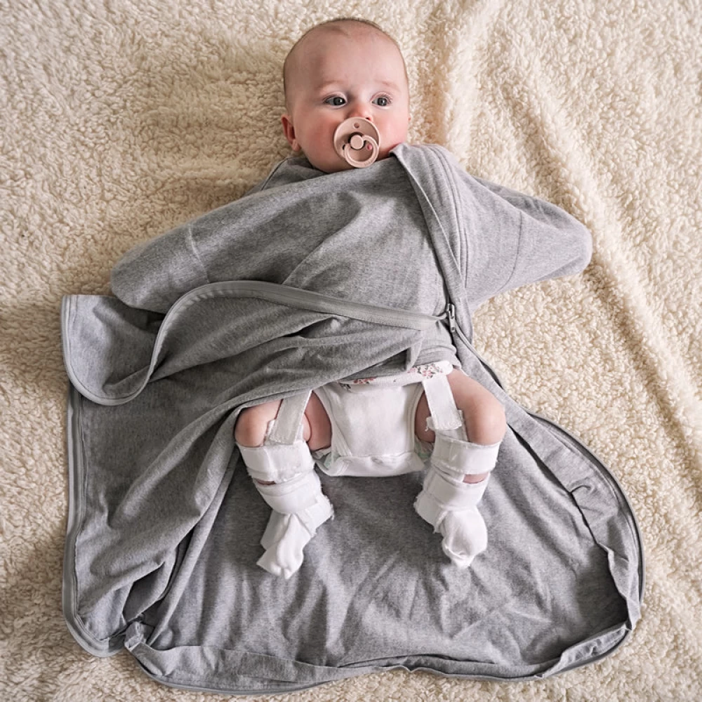 Sleepy Hugs Extra-Wide Sack (Hip Dysplasia) Cool Grey (All - Main Image