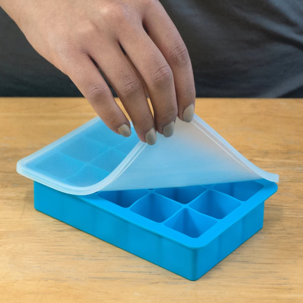 https://onefinebaby.com.au/assets/images/product_image_freezer-tray-in-aqua_1665368883_gal_2.webp